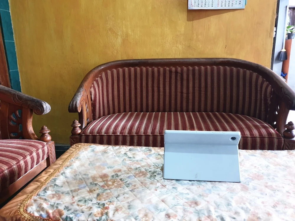 Hotel O Kos Haji Jakfar SyariahNearPancoran mas 25