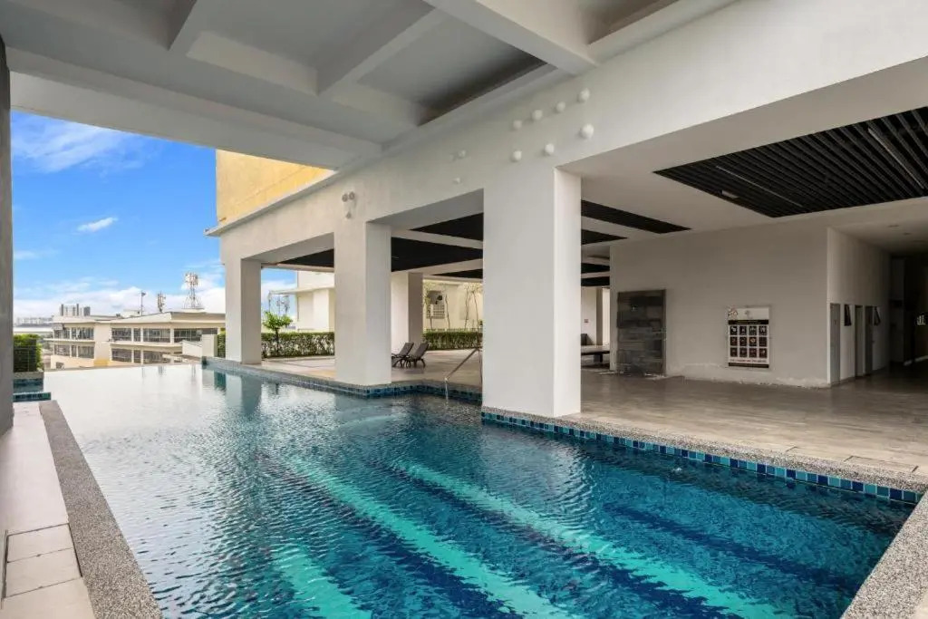 Setiawalk Puchong Penthouse 8-10Pax 4R3B