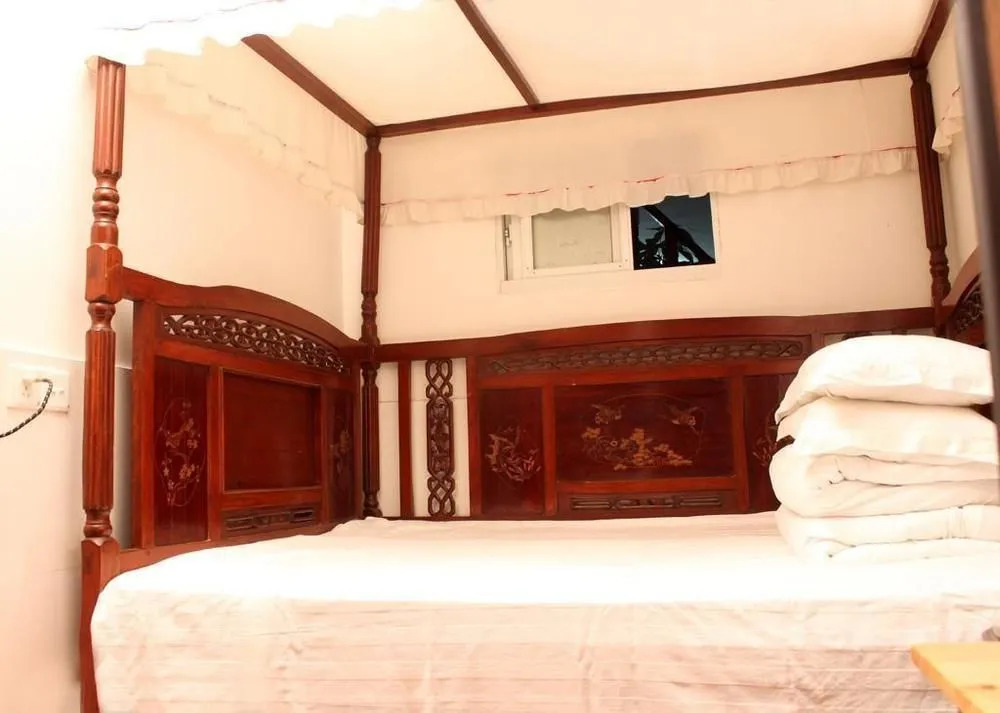 Wuzhen Wujia Inn