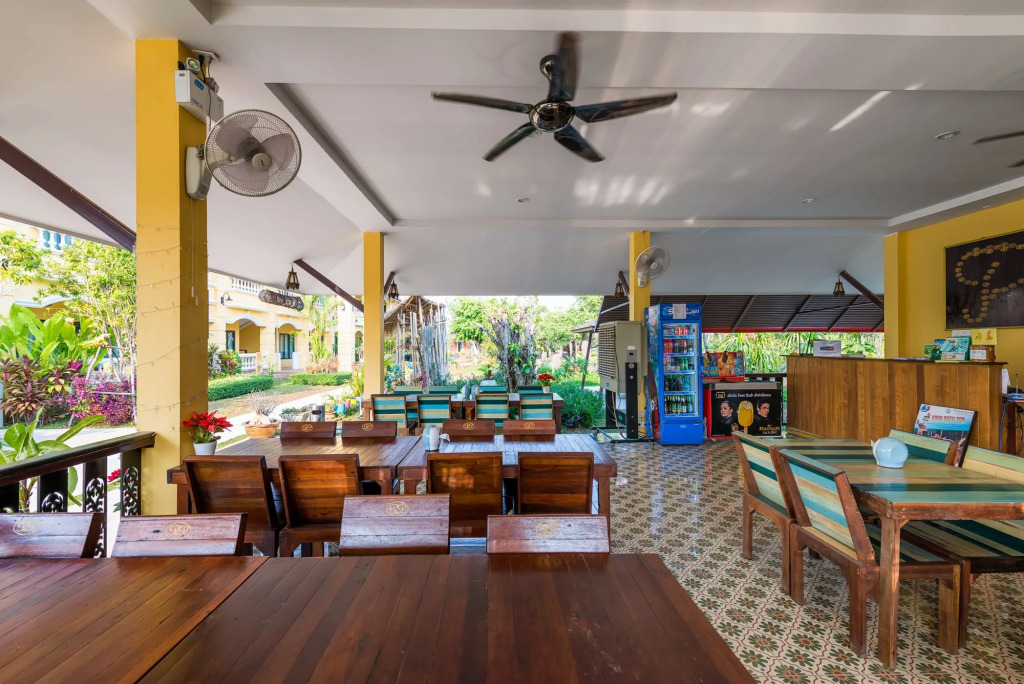 Park & Pool Resort