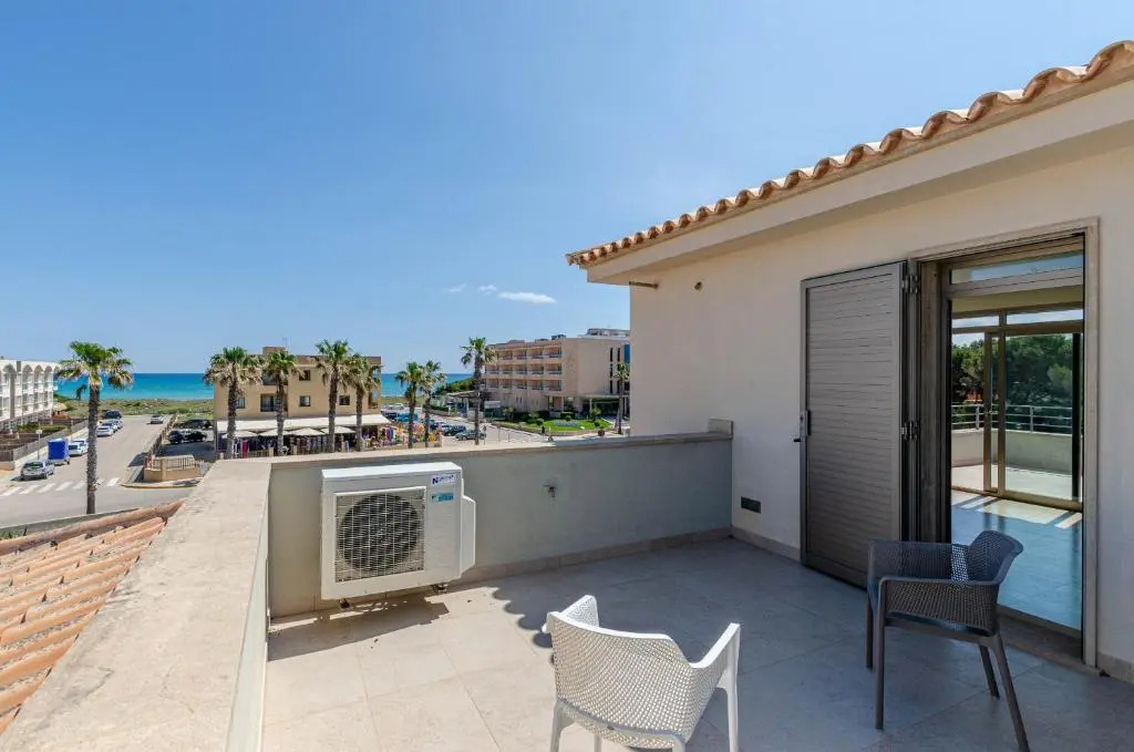 YourHouse Antonia, sea view house with terrace
