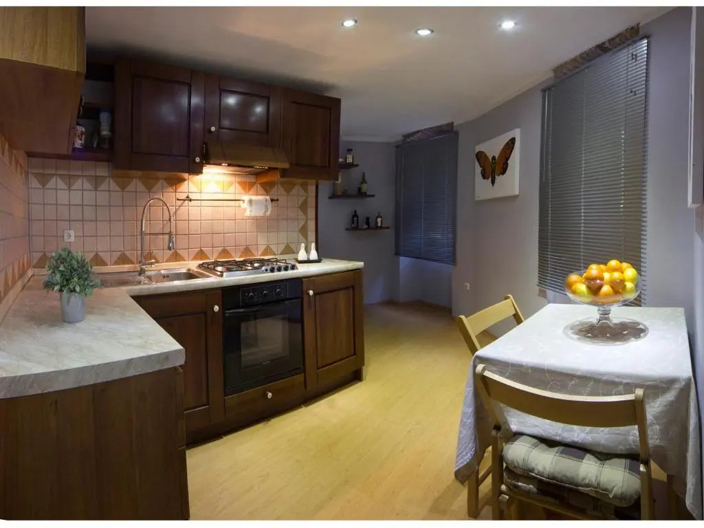 Old Town Art Apartment