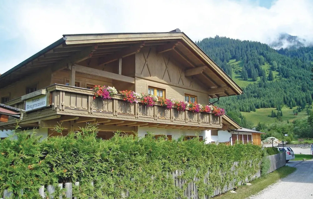 Beautiful Apartment in Lermoos With 1 Bedrooms