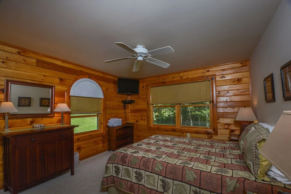 Overlook Point 3 Bedroom House