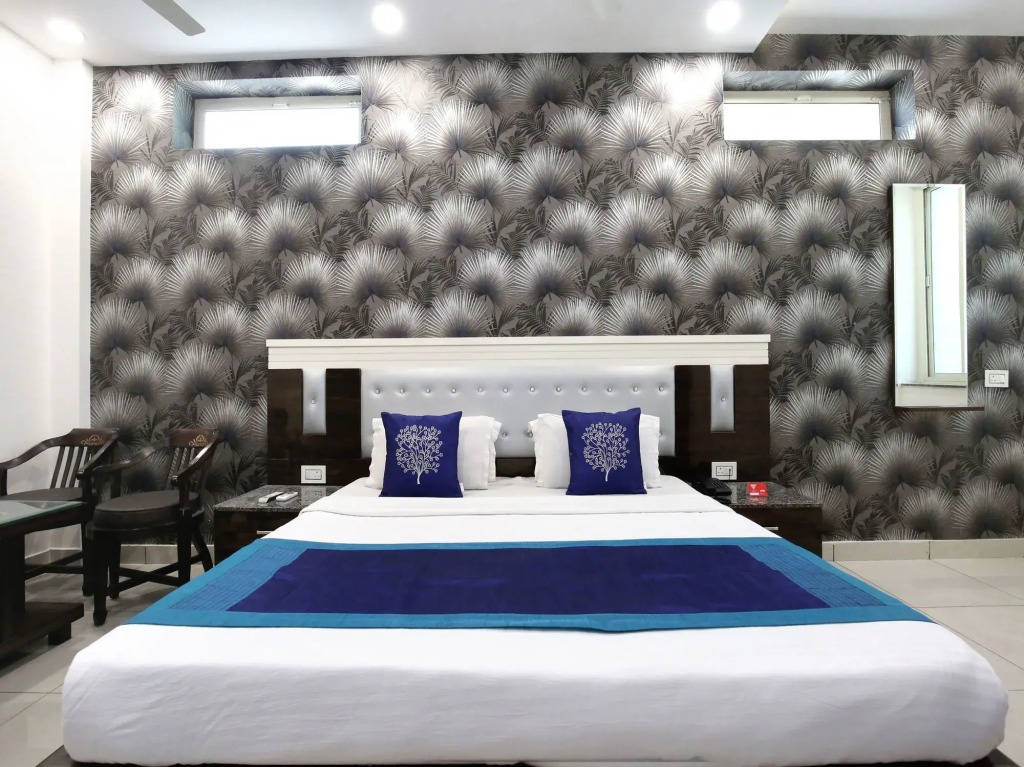 Hotel Oberoi By OYO Rooms