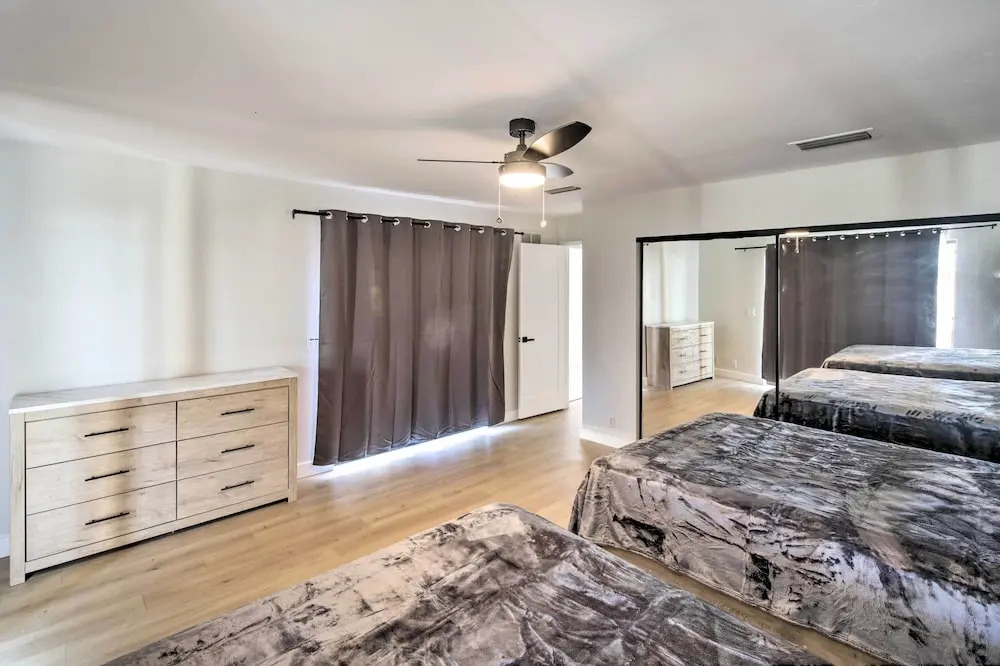 Modern Lake Havasu Retreat: Lake & Mountain Views!