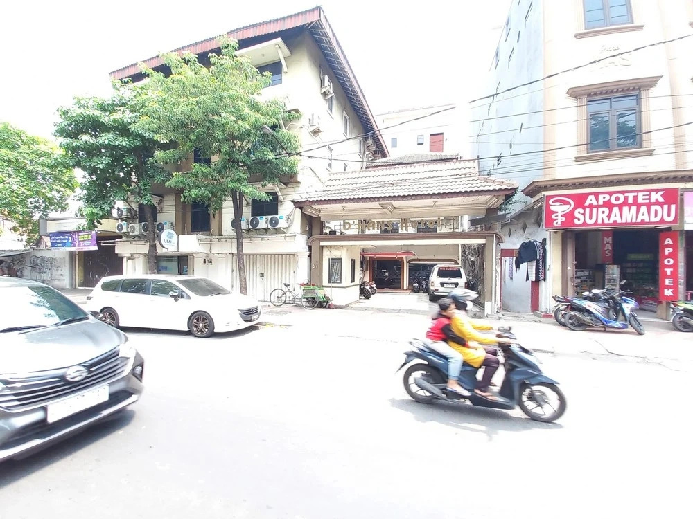 D Hans Hotel Syariah RedPartner near Wisata Religi Sunan Ampel Surabaya