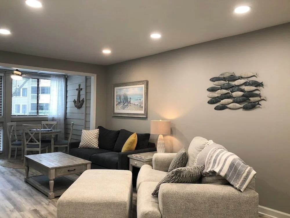 Remodeled 2br/2ba Coastal Gem On Port Royal Sound! 2 Bedroom Condo