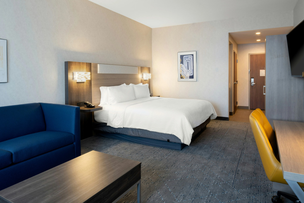 Holiday Inn Express & Suites - Hollister by IHG
