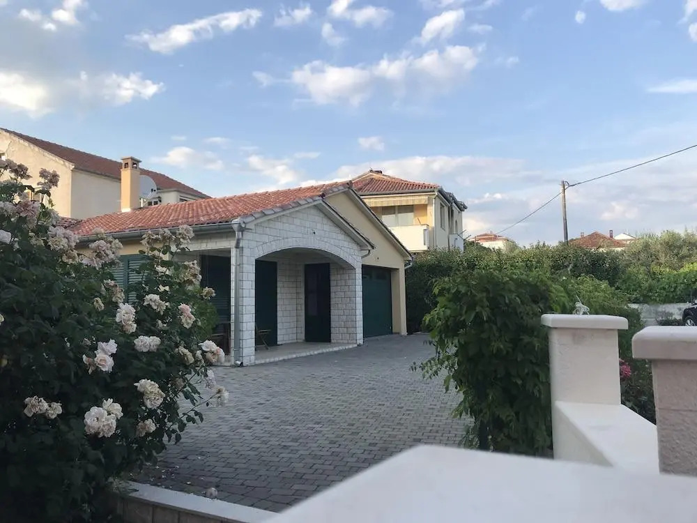 Apartmani AiA