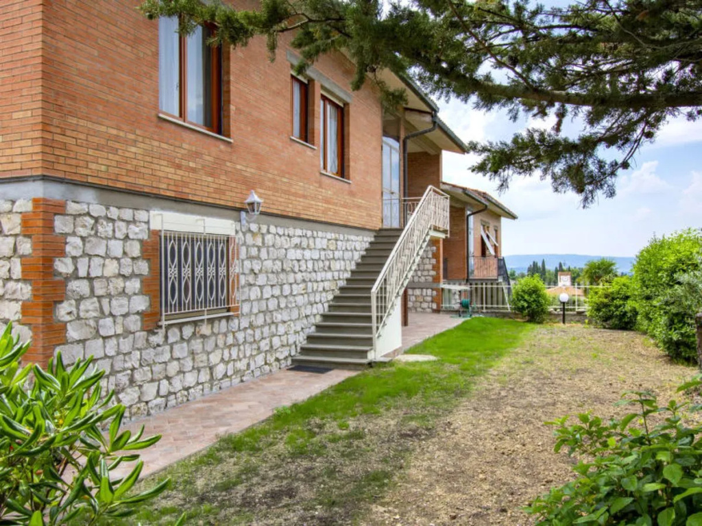 House Miranda Volterra