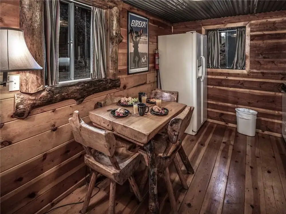 Brother Bear 1 Bedroom Front Porch Midtown Sleeps 5