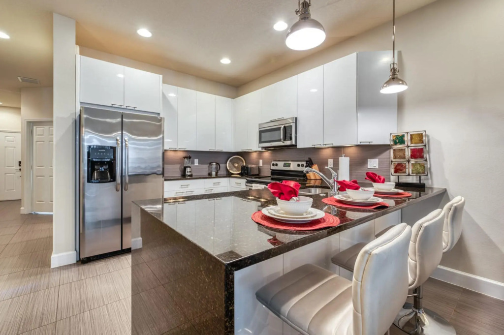 Nice and pleasant townhome villa with private pool near Disney
