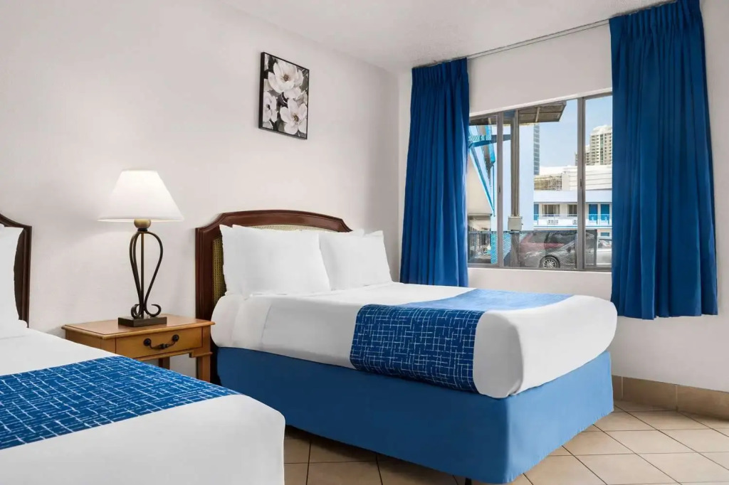 Travelsuites Hotel