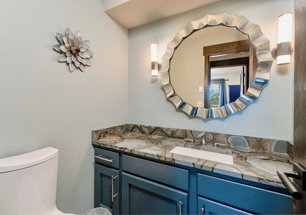 Moose Den Luxury Vacation Home at Windcliff home