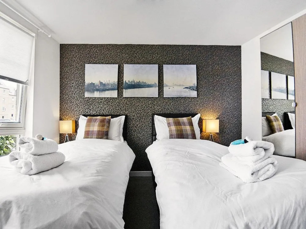 Thistle Apartments - King's Apartment