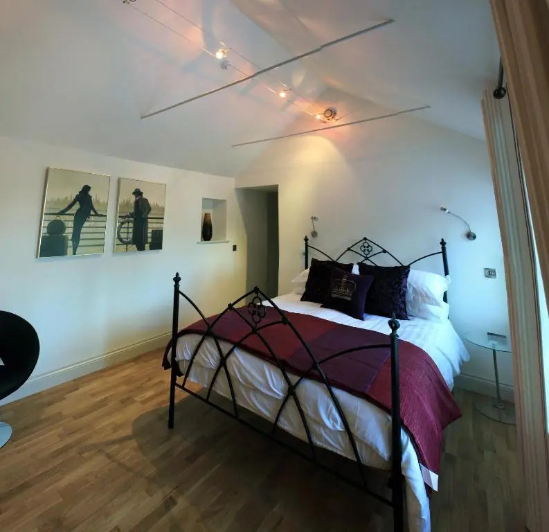 Tudor Lodge Bed & Breakfast