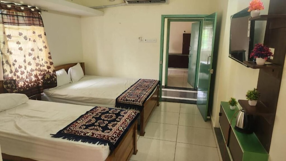 Comfort inn Lodge Tirunelveli