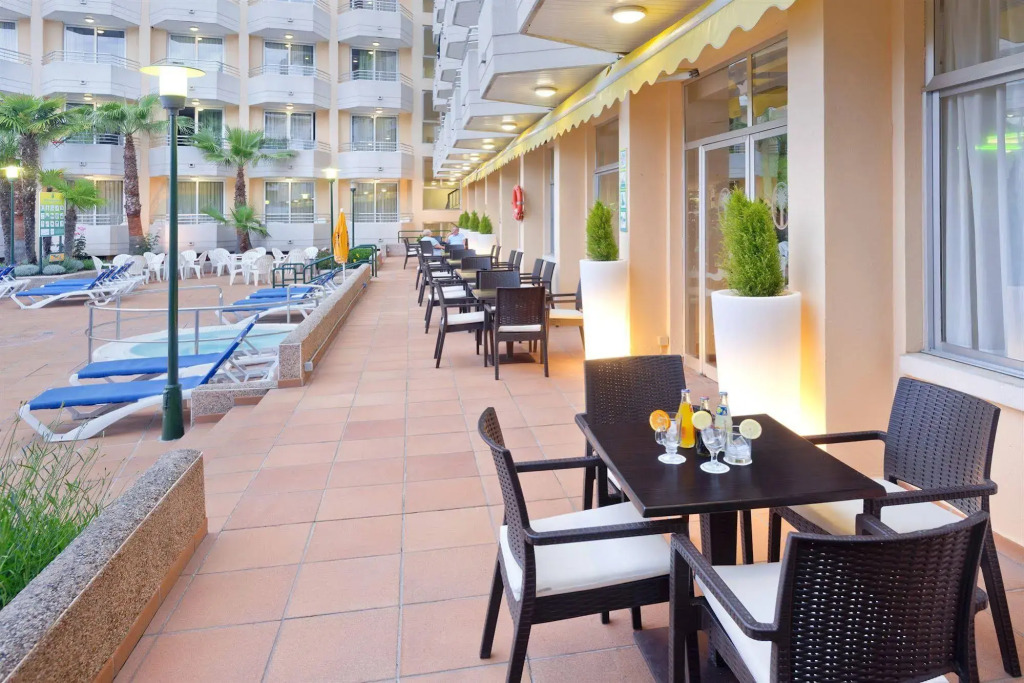 GHT Oasis Tossa & Spa