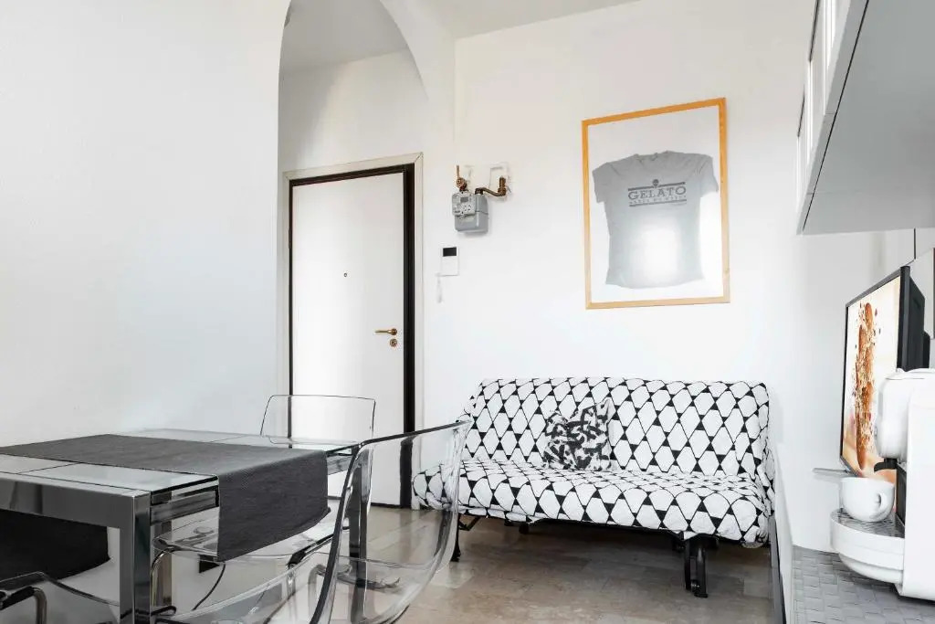Italianway-Alzaia Naviglio Pavese