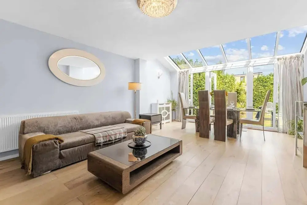 3-bed Greenhithe Retreat Garden Near Bluewater