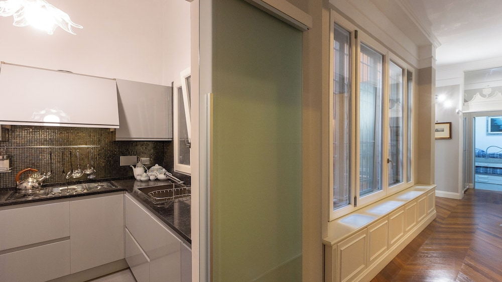 Rental in Rome Gregoriana Apartment