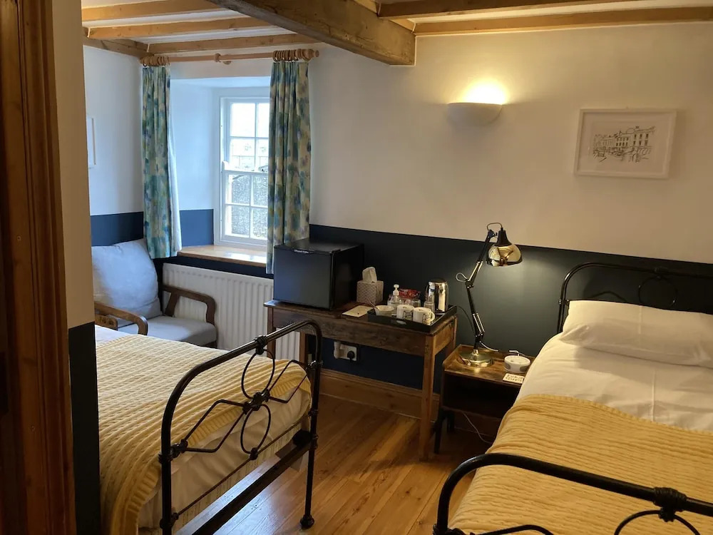 Riverside Bed & Breakfast