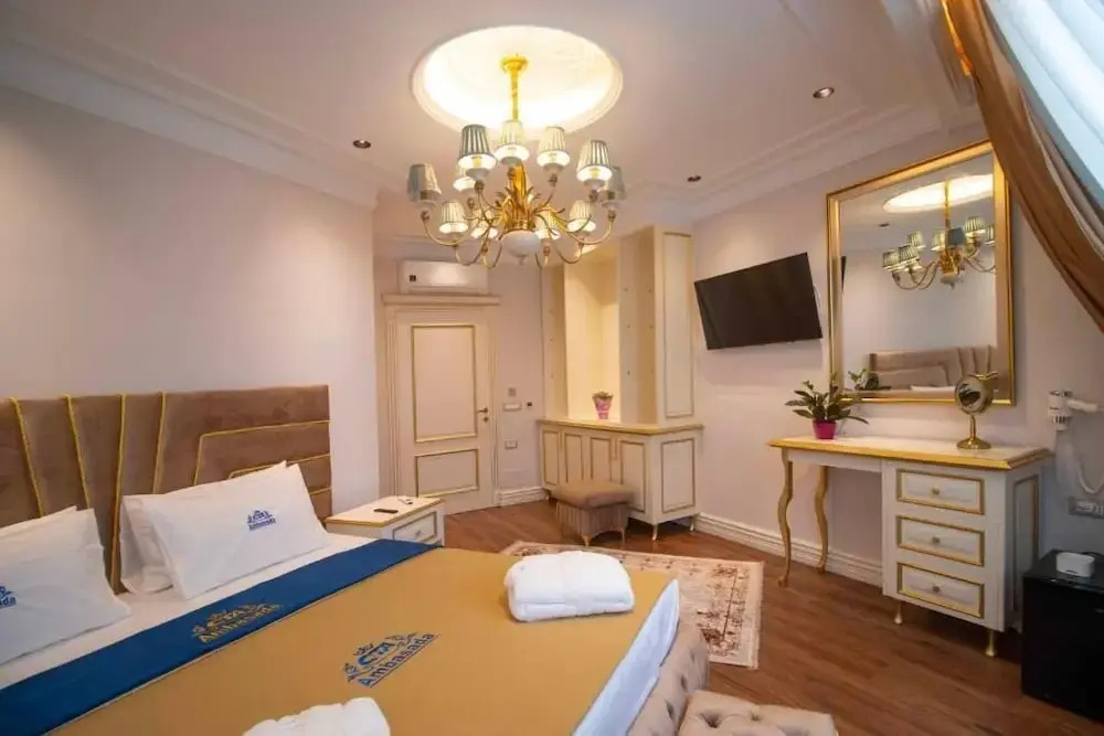 Hotel Ambasada QTA