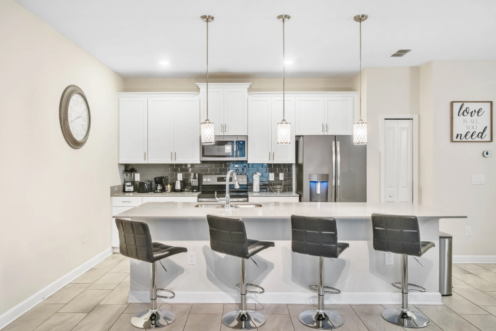 4 Bedrooms 3 Bathrooms Storey Lake 4931 Wa