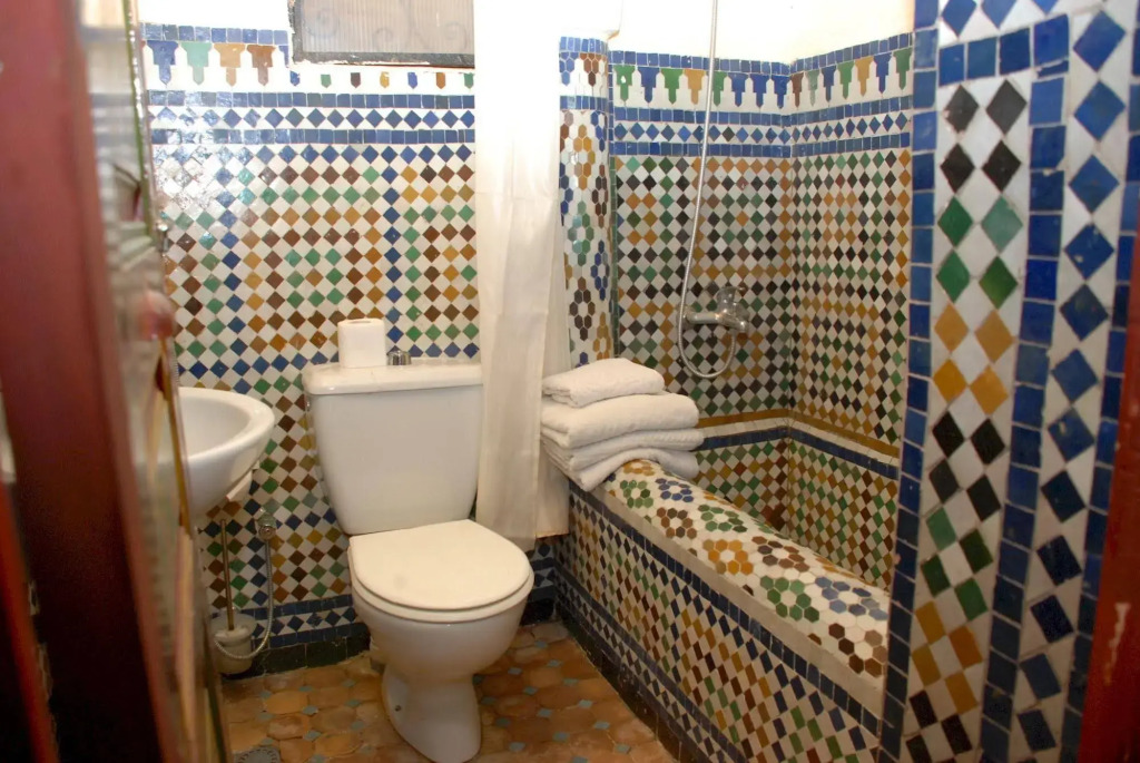 Riad Dar Fes source bleue luxury home