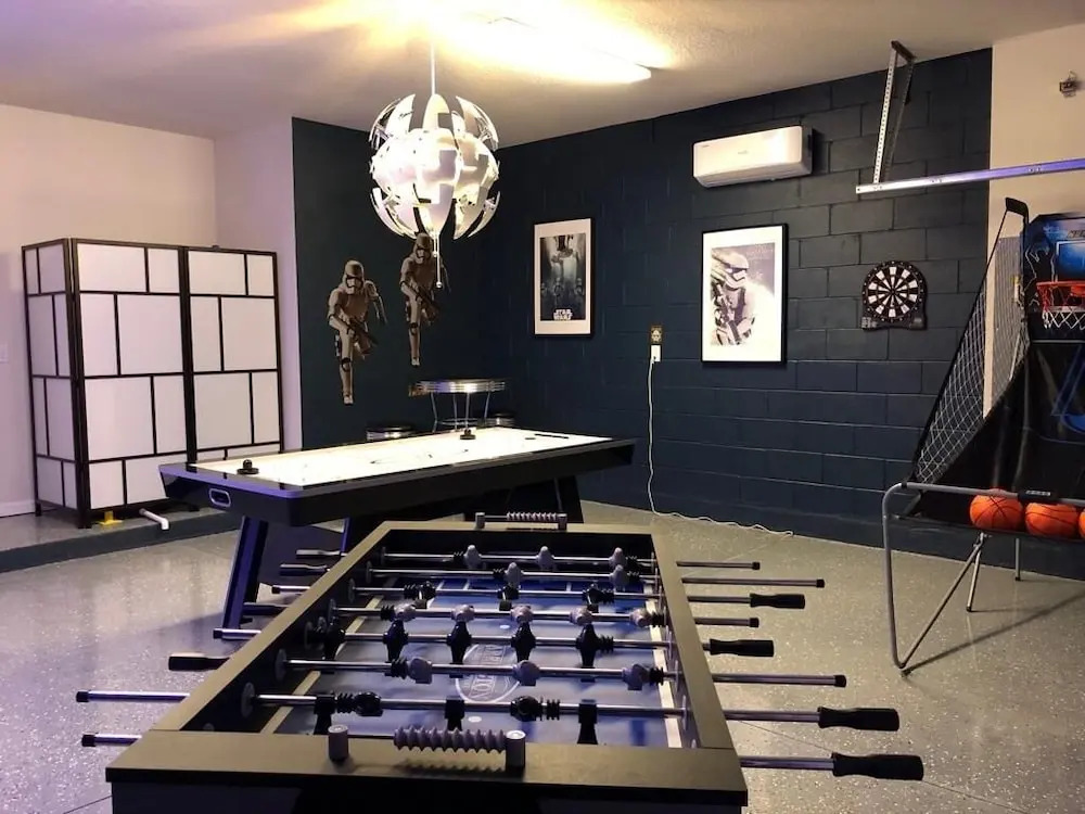 Luxury 9 Bedrooms Home With Games Room Home