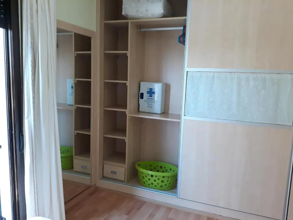 APARTAMENTO EN URB. RESIDENCIAL 2 DORMITORIOS 4 Per.