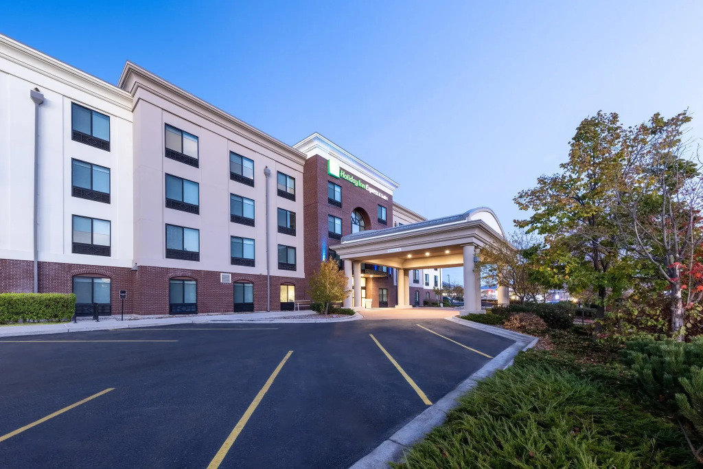 Holiday Inn Express and Suites Missoula by IHG