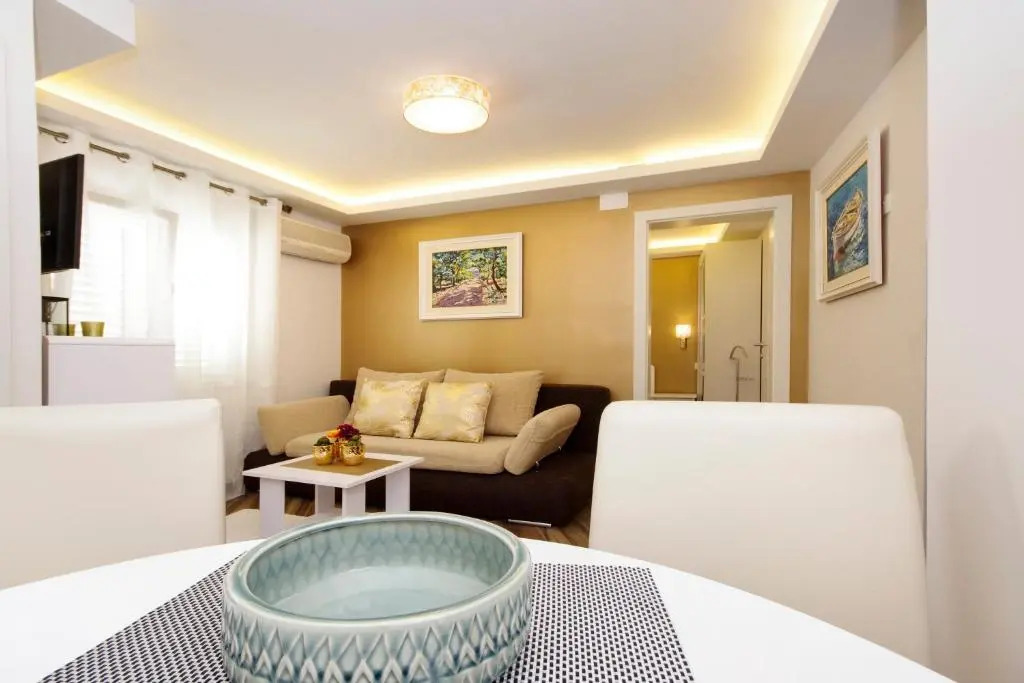 Apartments Roma