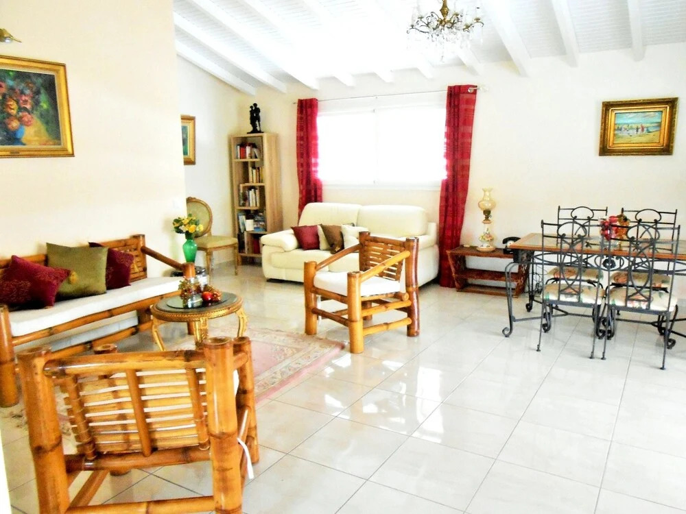 House With 2 Bedrooms in Saint François, With Enclosed Garden and Wifi