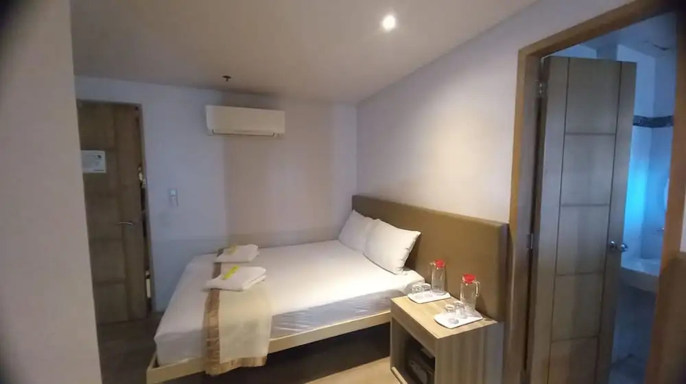 1010 Hotel