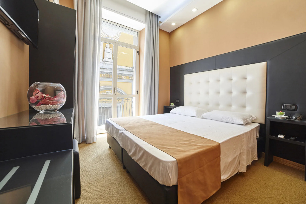 Sweet Central Hotel