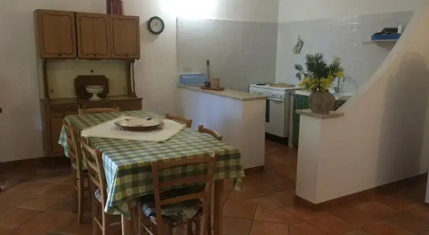 Mimosa Apartment