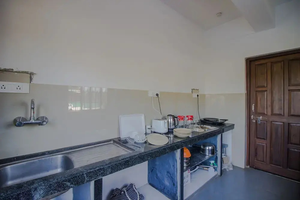 OYO 24768 Home Beach View Stay Morjim