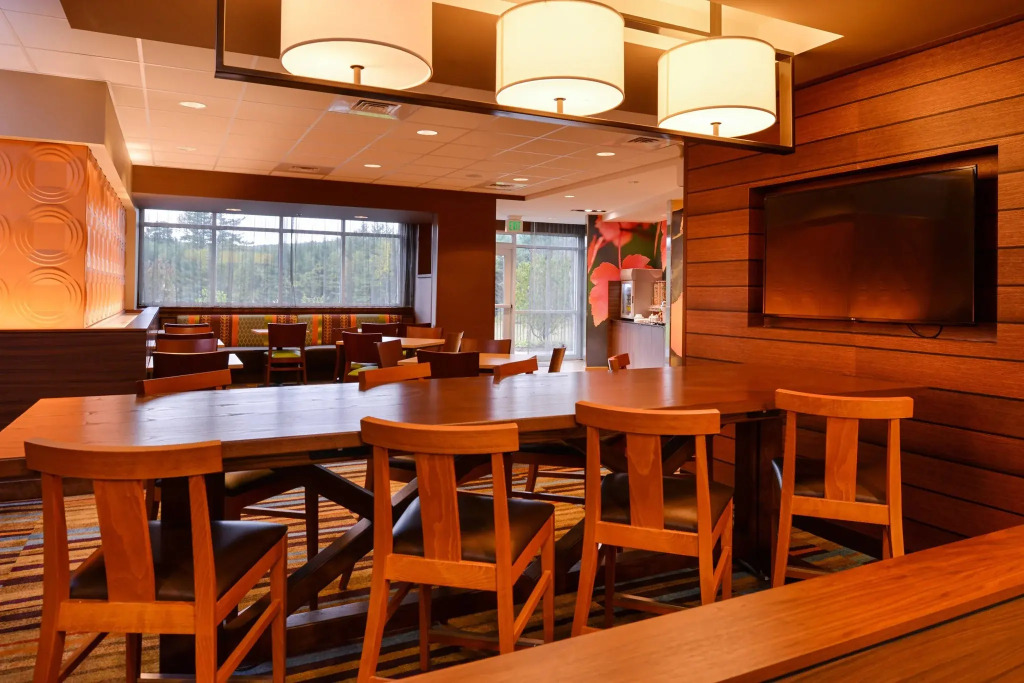 Fairfield Inn & Suites by Marriott Plymouth White Mountains