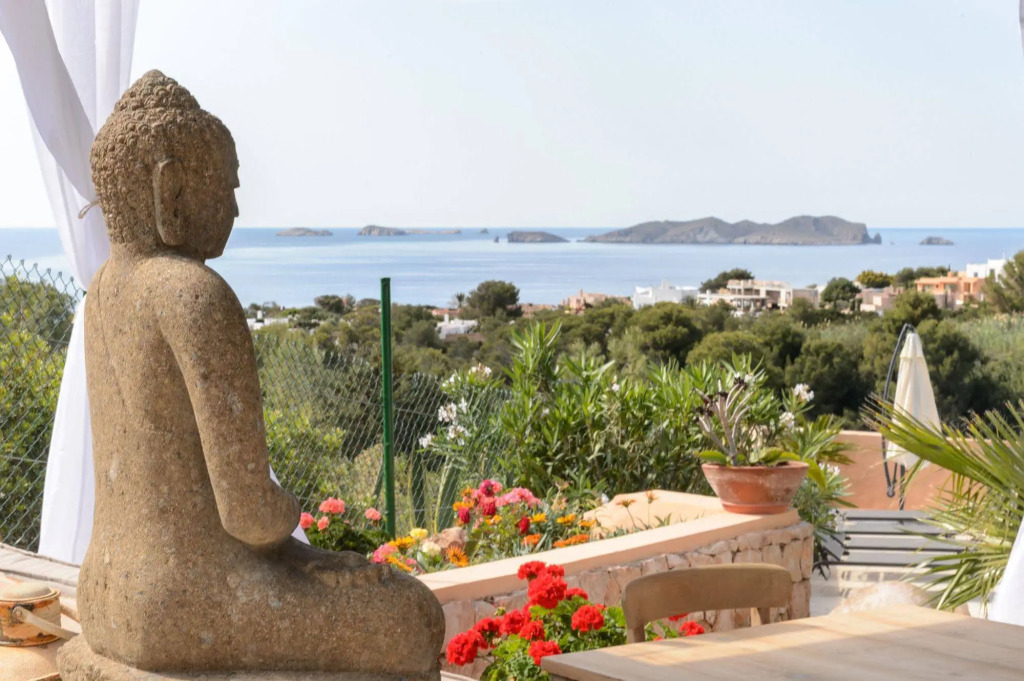 CAN COSTA Amazing view of sunset in Cala Vadella beach
