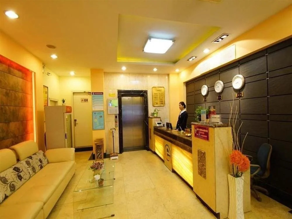 Luke Hotel
