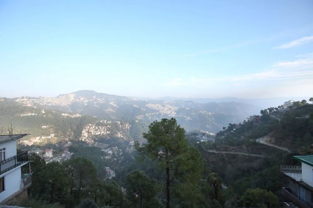 OYO 10165 Home 2BHK Snow View Apartment