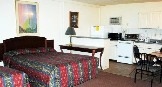 Lodge Motor Inn