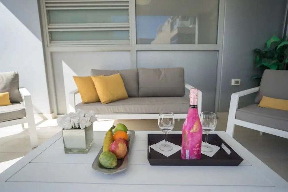 Luxury Beach View by Airsuite