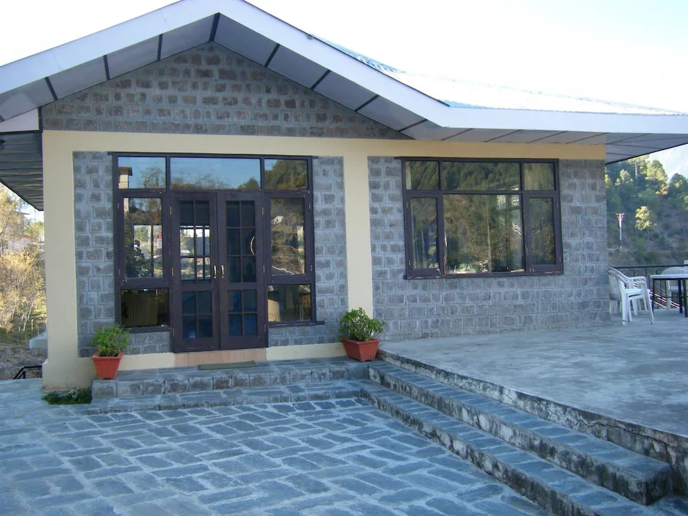 Hotel Udechee Huts, McLeod Ganj