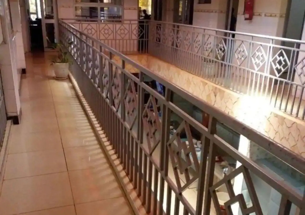 Lau Guest House