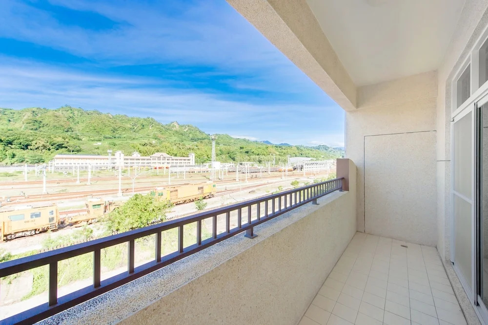 Taitung Yu Krung Style Easy Stay丨Caihong Shiliu丨Xifu Yuange