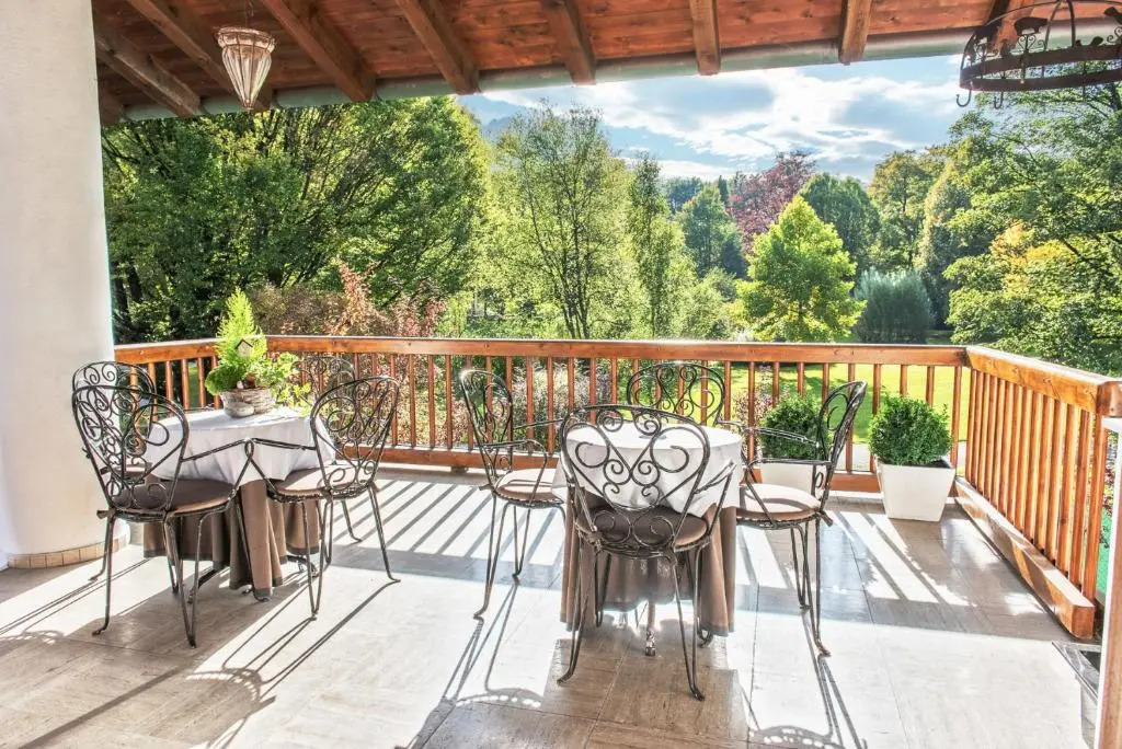Central Park - Alpine Apartment