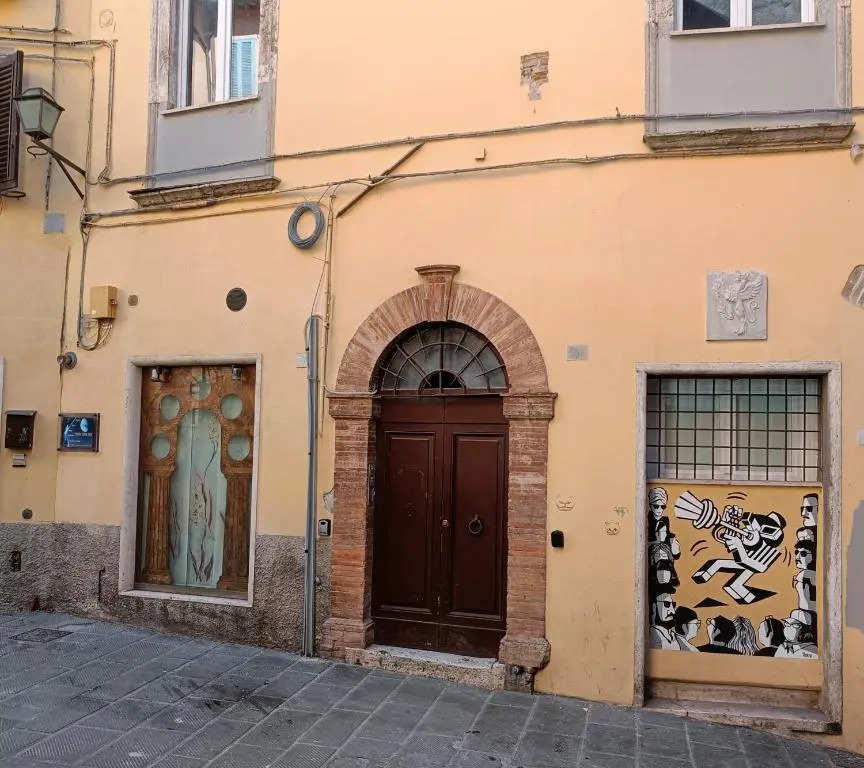 Factory House La Viola